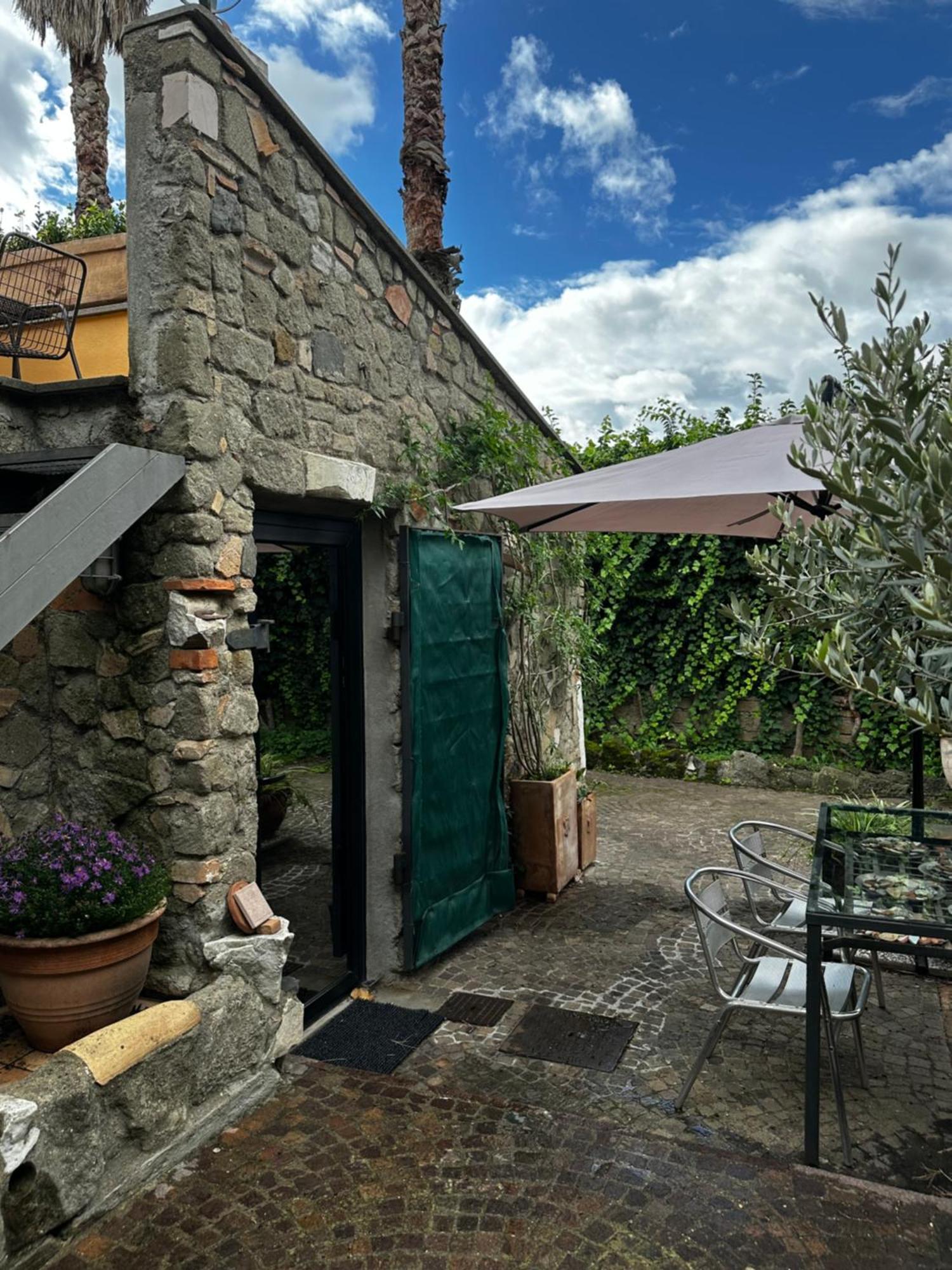 Апартаменты Borgo De' Paolis Гроттаферрата Экстерьер фото